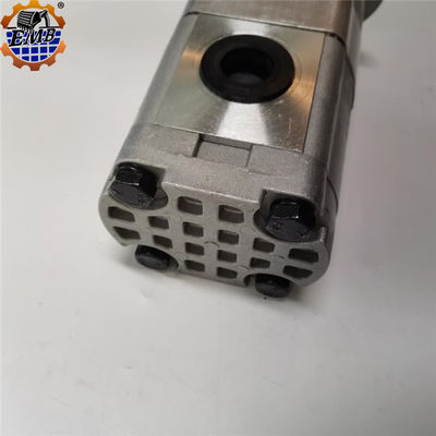 উচ্চ মানের 9218065 হাইড্রোলিক গিয়ার পাম্প ZX135 Excavator জন্য
